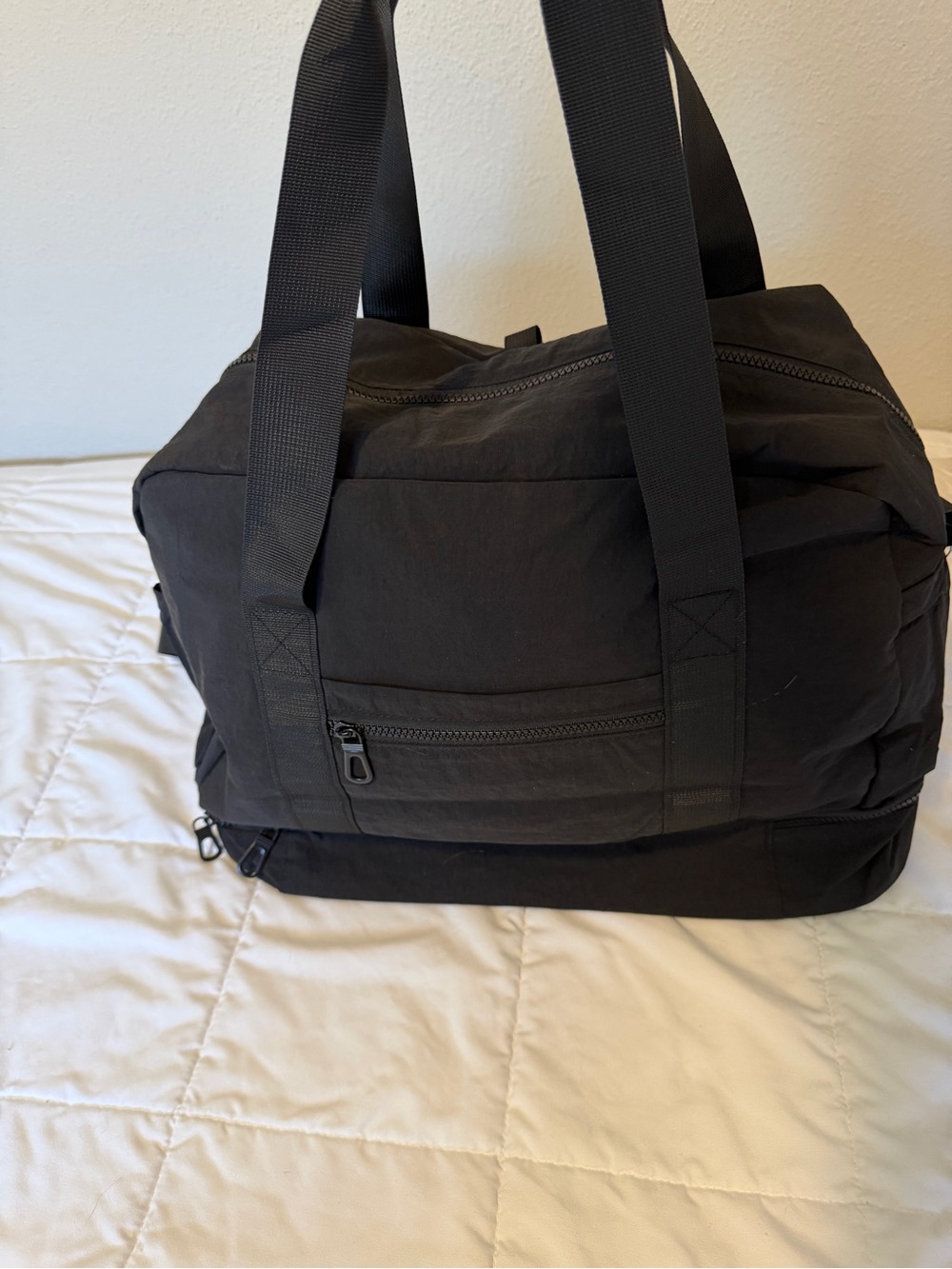 Black large overnight tire bag